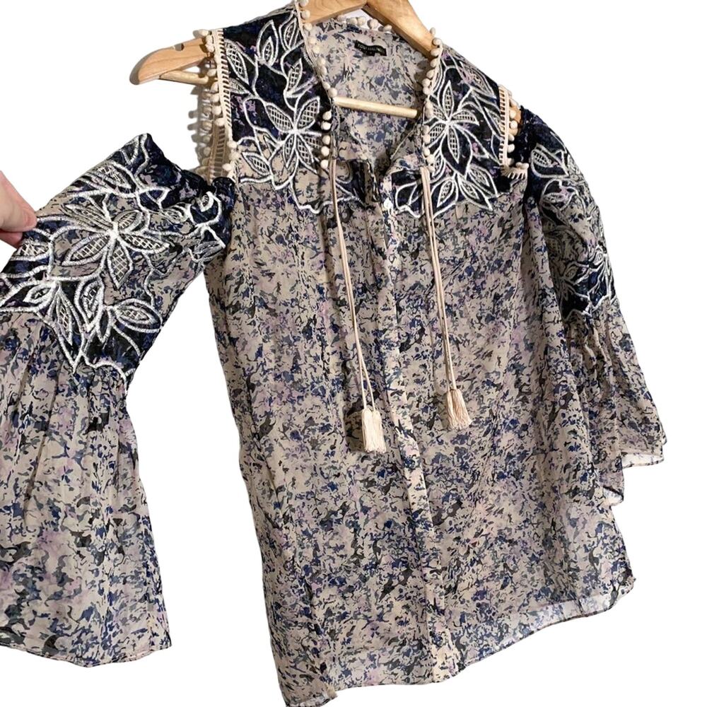 Kobi Halperin Liara Cold Shoulder Boho Pom Pom Blouse White Blue Lilac Small - Picture 5 of 12